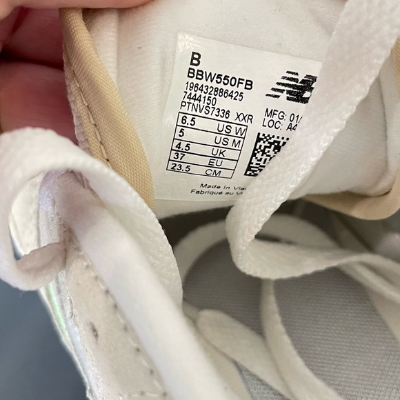 NIB New Balance 550 turtle dove beige green women’s 6.5 - Picture 5 of 9